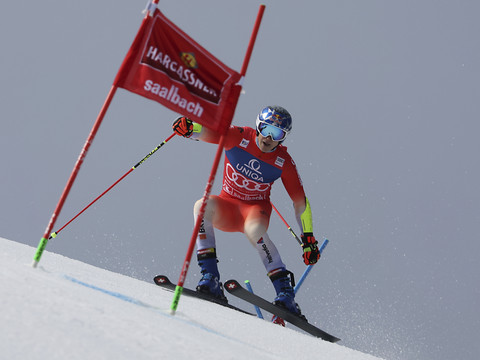 1re manche du géant: Odermatt 1er, Meillard 2e à 0''40
