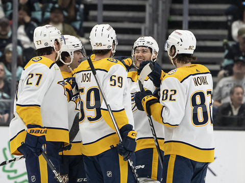 Roman Josi encore décisif, Fiala et Moser marquent