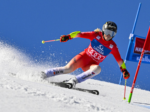 Lara Gut-Behrami loin de Brignone en géant