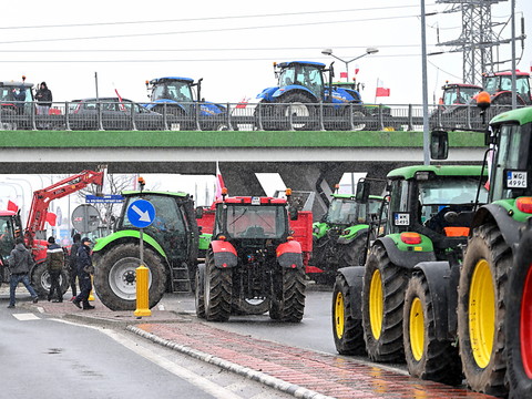 Accord de l'UE pour plafonner les importations agricoles d'Ukraine