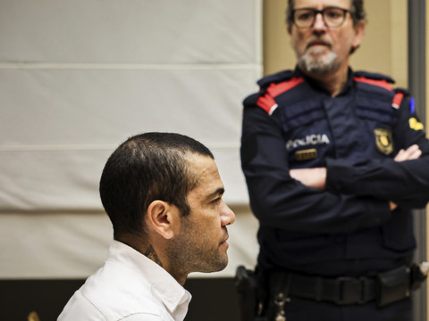 Une caution à un million pour la remise en liberté de Dani Alves