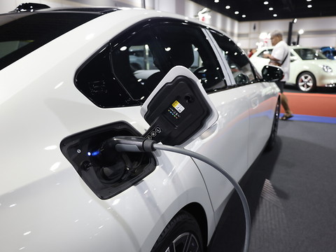 Les ventes de voitures électriques ont ralenti en février en Europe