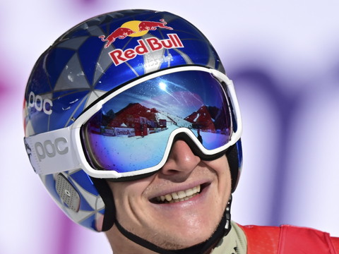 Triplé suisse en super-G, 3e globe de la saison pour Odermatt