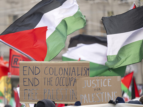 Plus de 2000 personnes manifestent à Lausanne pour la Palestine