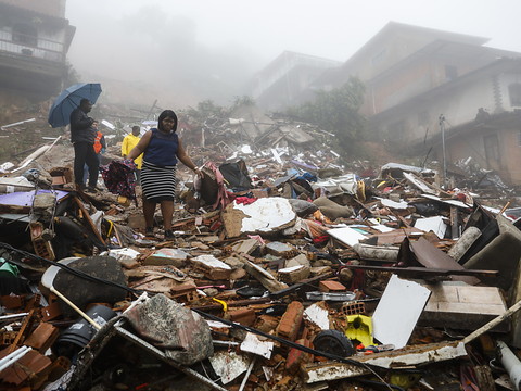 Le Sud-Est du Brésil sous le déluge, plus de vingt morts