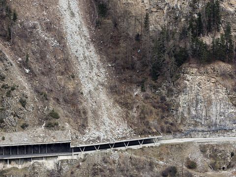 Route Sierre-Vissoie fermée en raison d'un éboulement