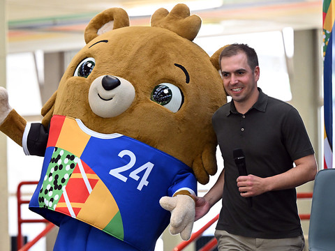 La France est favorite de l'Euro 2024, selon Philipp Lahm