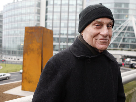 Mort de l'Américain Richard Serra, sculpteur de l'acier