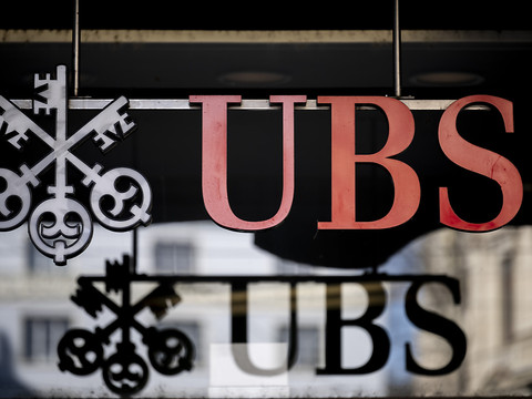 UBS transfert à Apollo les crédits titrisés de Credit Suisse