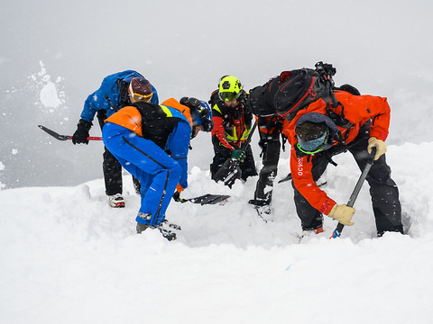 Quatorze personnes sont mortes dans des avalanches cet hiver