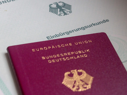 Des questions sur l'Holocauste dans les tests de naturalisation
