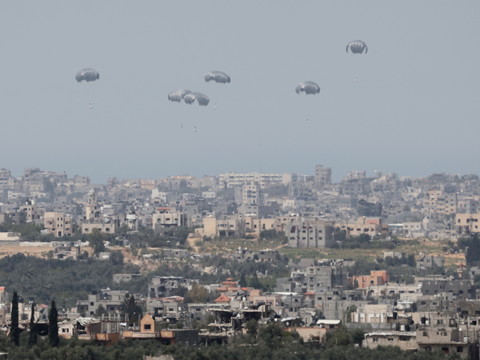 Frappes israéliennes sur Gaza, combats autour d'hôpitaux