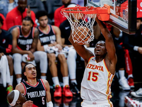Un 3e succès d'affilée pour les Hawks