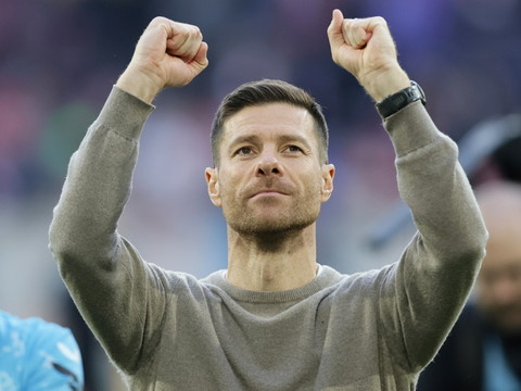 Xabi Alonso: une saison de plus à Leverkusen