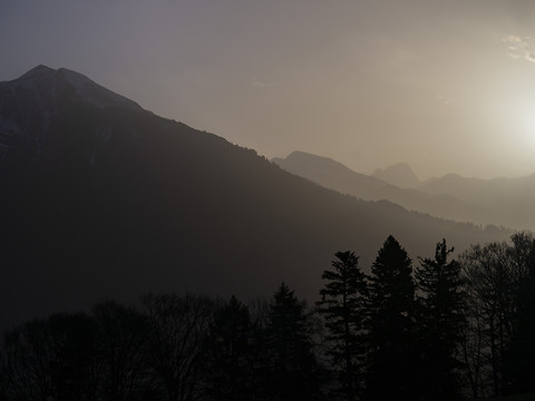 Quelque 180'000 tonnes de poussières du Sahara dans le ciel suisse