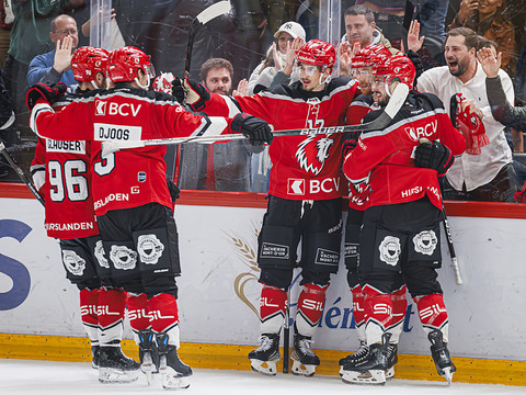 Lausanne éteint Davos et retrouve le dernier carré