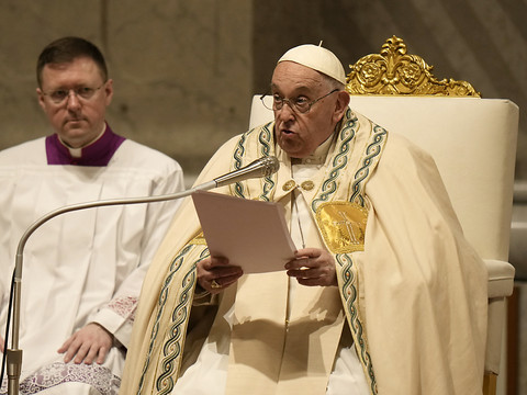 Le pape attendu en mondovision pour la messe de Pâques