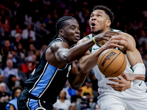 Giannis Antetokounmpo inarrêtable