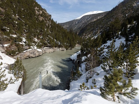 Montées des eaux au Tessin, trafic perturbé en Haut-Valais
