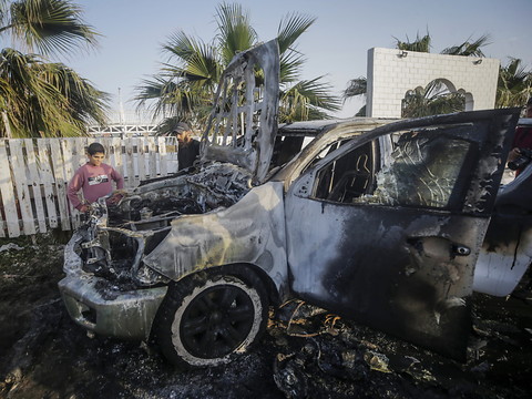Mort d'humanitaires: le président israélien présente ses excuses