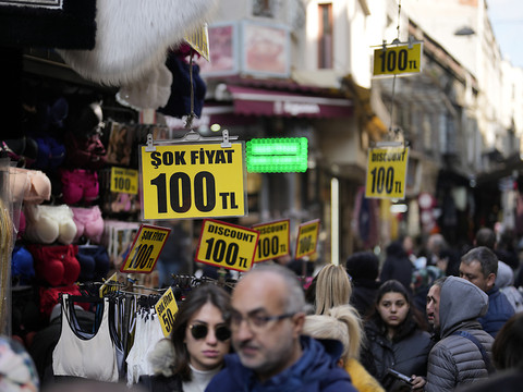 En Turquie, l'inflation continue d'assommer les ménages