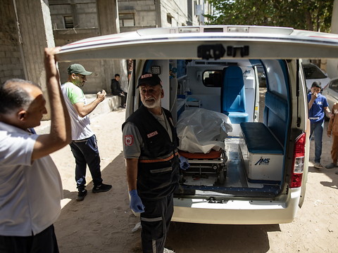 Les dépouilles des humanitaires tués à Gaza sont arrivées en Egypte