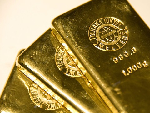 L'or bat un nouveau record, dépassant 2300 dollars l'once