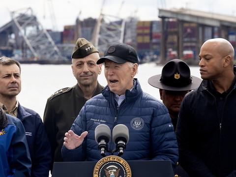 A Baltimore, Biden promet de reconstruire rapidement le pont