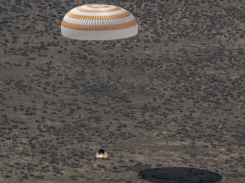 ISS: retour sur Terre d'une Américaine, un Russe et une Bélarusse