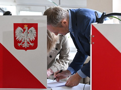 Elections locales: la coalition pro-UE confirme son poids politique