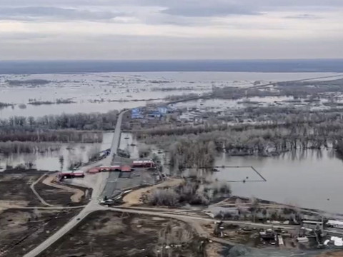 Inondations majeures: l'eau monte encore en Russie et au Kazakhstan