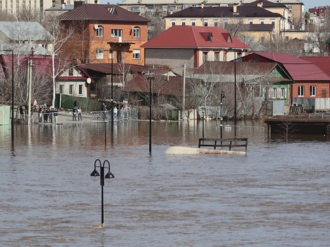 Inondations en Russie: niveaux toujours en hausse