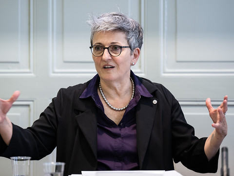 Les mafias sont bien implantées en Suisse, dit la cheffe de fedpol