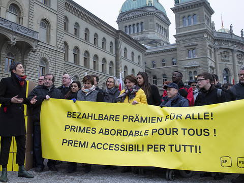 Les primes d'assurance maladie doivent être plafonnées (comité)