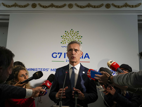 L'éventuelle aide américaine à l'Ukraine ne changera rien (Kremlin)