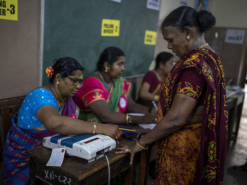 L'Inde a commencé à voter avec le nationaliste Modi pour favori