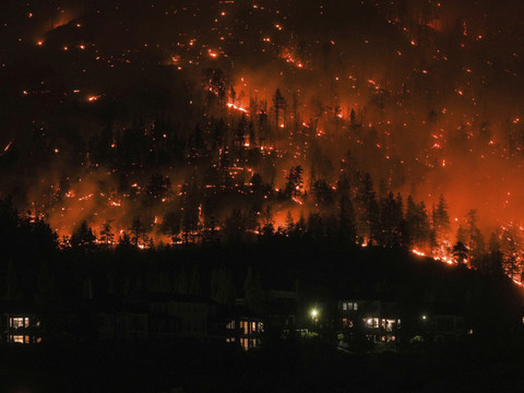 Le Canada déjà confronté à ses premiers feux de forêt
