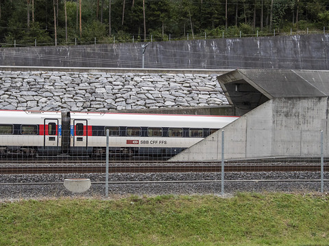 Plus de trains vers le Tessin à l'Ascencion et à la Pentecôte