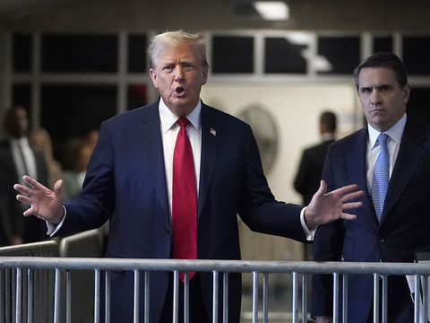 Trump sous la menace d'une condamnation pour outrage au tribunal