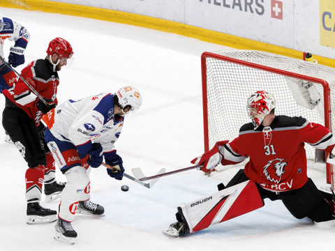 Connor Hughes grandit en même temps que Lausanne