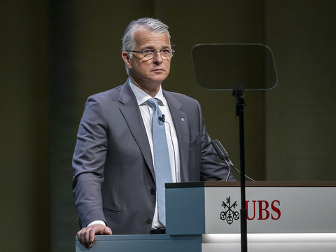 La fusion de CS et UBS en Suisse aura lieu avant fin septembre