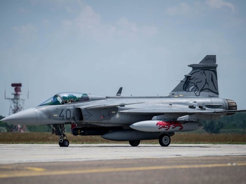 Saab de nouveau porté par la forte demande en armement