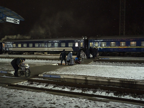 Moscou dit avoir frappé un train chargé d'armements occidentaux
