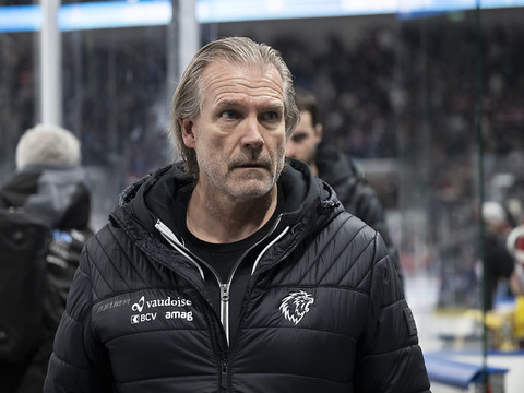 Finale des play-off: Un premier puck de titre pour le 