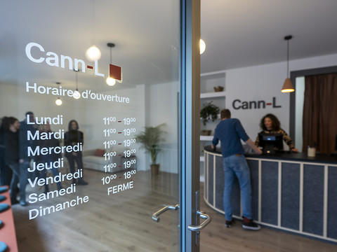 Cann-L à Lausanne ravitaille 800 personnes en cannabis