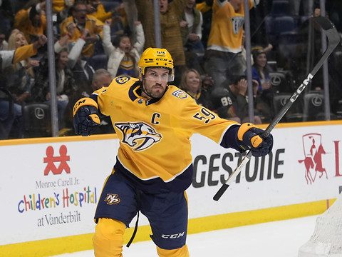 NHL: Roman Josi parmi les trois nominés pour le Norris Trophy
