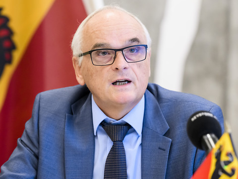 Berne: Pierre Alain Schnegg veut abolir le statut de protection S