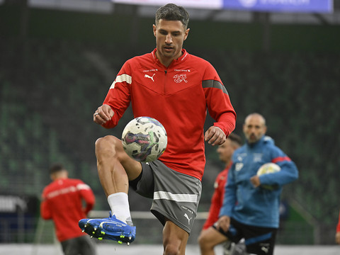 Blessé, Fabian Schär voit sa fin de saison compromise