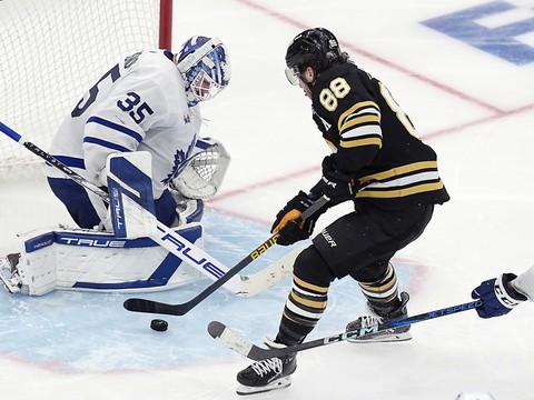 David Pastrnak délivre les Bruins