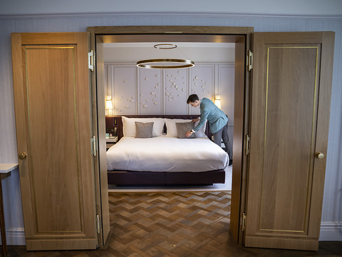 Les nuitées de l'hôtellerie suisse toujours en hausse en mars